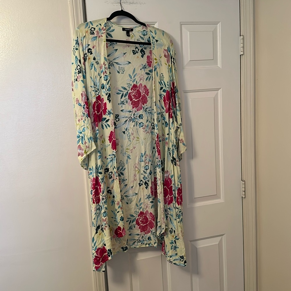 Torrid floral kimono